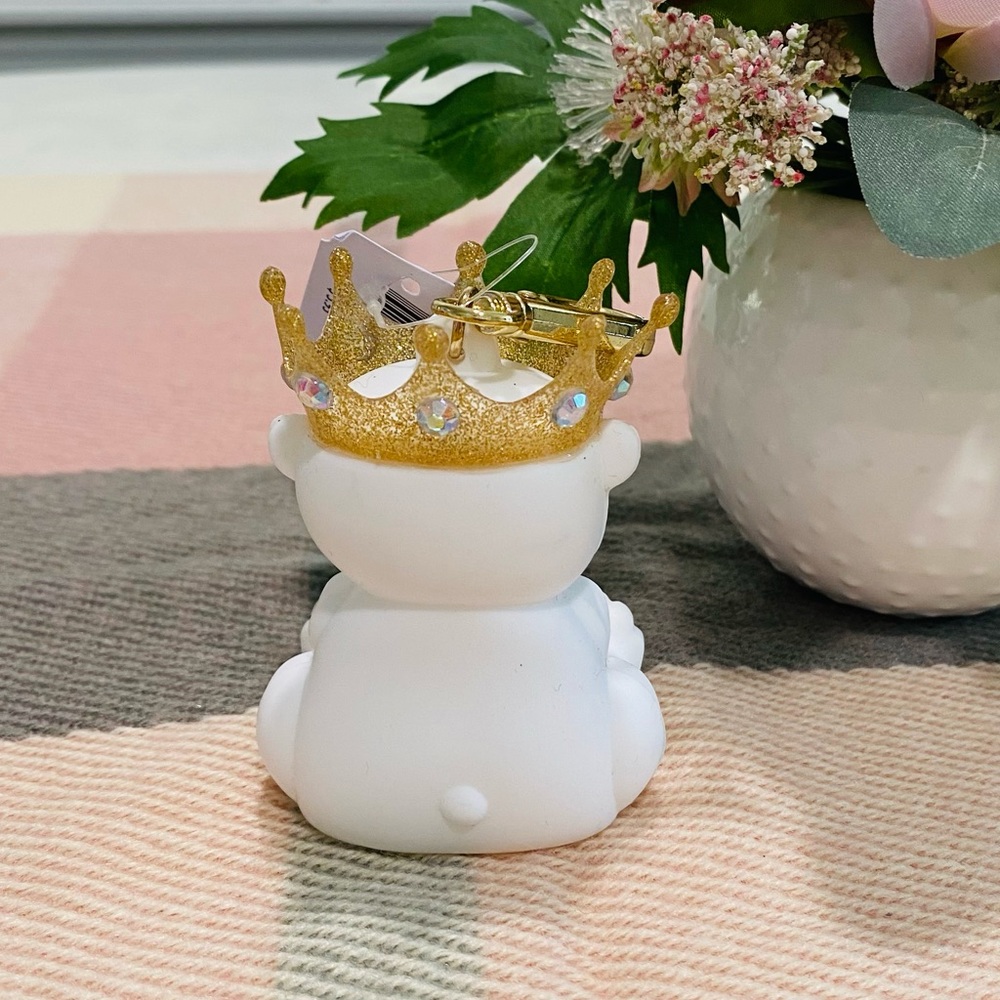👑 Bath & Body Works Royal Polar Bear with Gold Crown Pocketbac Holder - Picture 4 of 4
